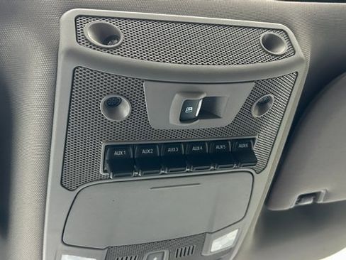 Used 2020 Ford F350 Lariat image 26