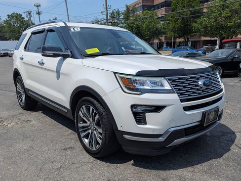 Used 2018 Ford Explorer Platinum AWD/4WD image 5