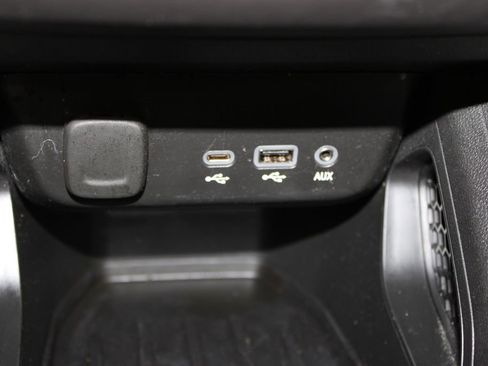 Used 2023 Chevrolet TrailBlazer LT w/ Convenience Package image 41