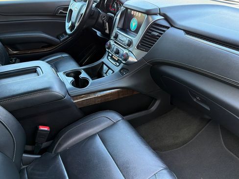 Used 2018 Chevrolet Tahoe LT image 17