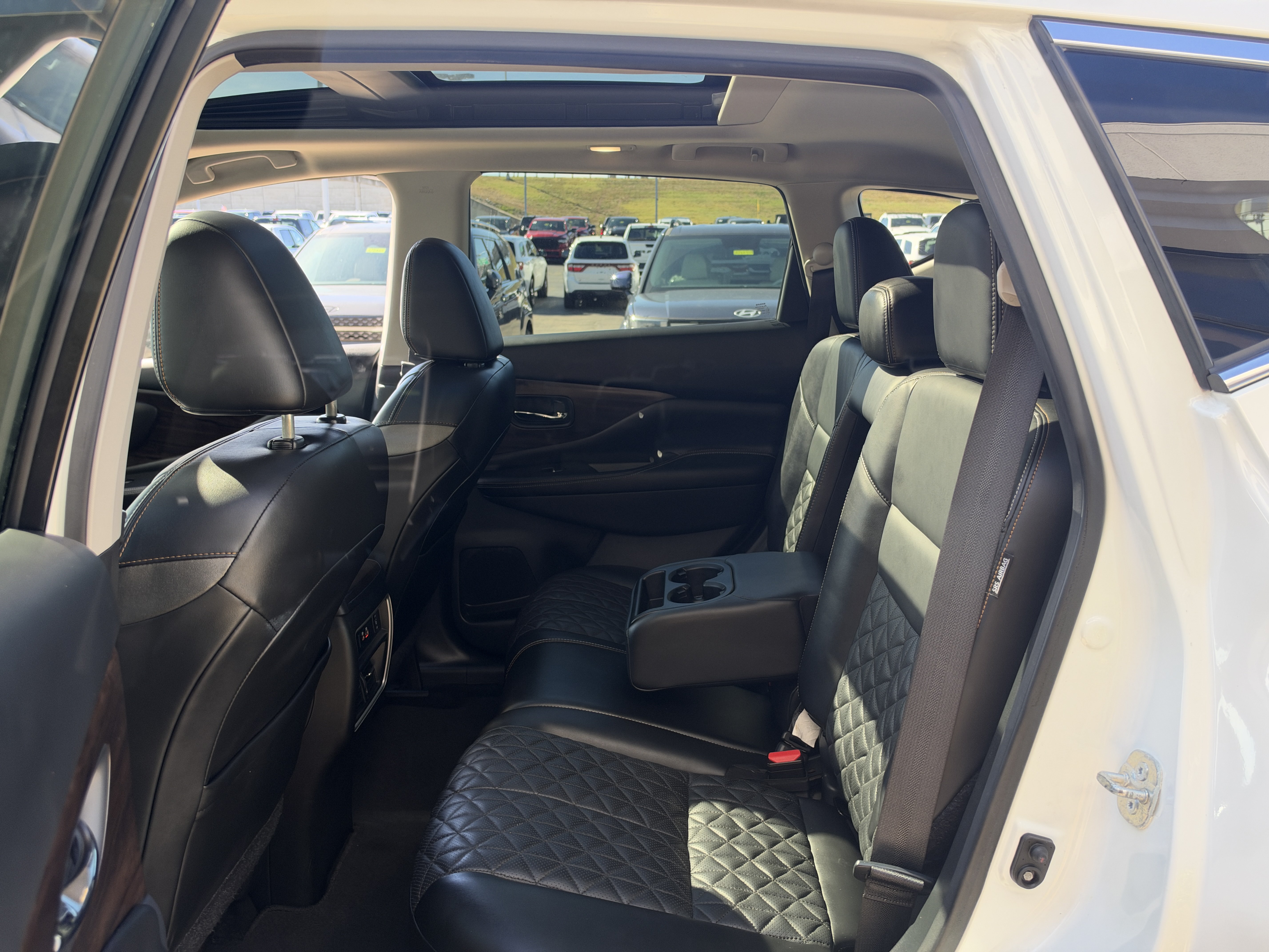 Used 2023 Nissan Murano Platinum w/ Cargo Package AWD/4WD image 29
