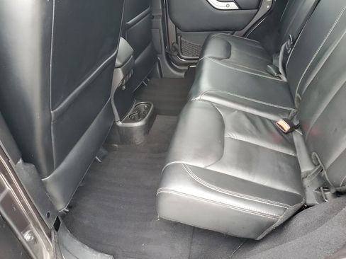 Used 2014 Jeep Wrangler Unlimited Sahara w/ Connectivity Group image 20