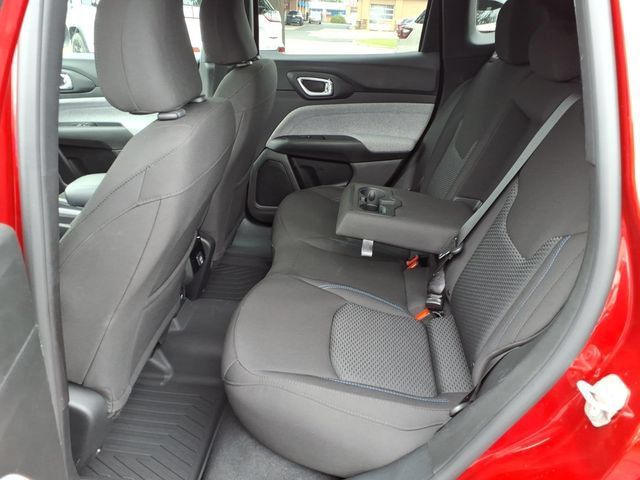 Used 2024 Jeep Compass Sport AWD/4WD image 6