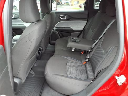 Used 2024 Jeep Compass Sport AWD/4WD image 6