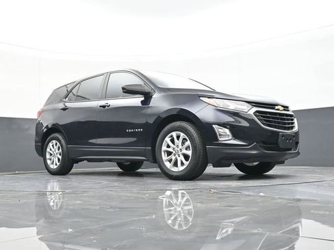 Used 2021 Chevrolet Equinox LS image 47