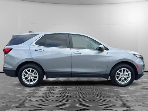 Used 2024 Chevrolet Equinox LT AWD/4WD image 6
