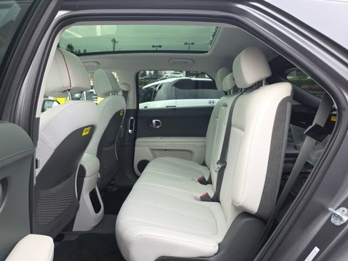 Certified 2023 Hyundai Ioniq 5 Limited w/ Cargo Package image 28