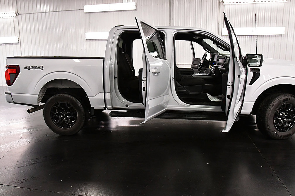 Used 2025 Ford F150 XLT w/ Equipment Group 301A Standard AWD/4WD image 32
