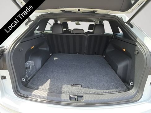 Used 2021 Volkswagen Atlas Cross Sport SE w/ V6 Towing Package FWD image 35