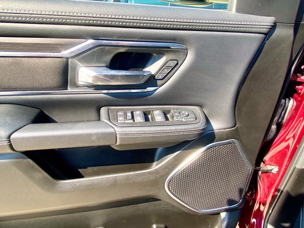Used 2026 RAM 1500 Laramie AWD/4WD image 13