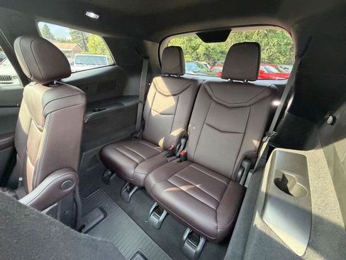 Used 2021 Cadillac XT6 Premium Luxury AWD/4WD image 28