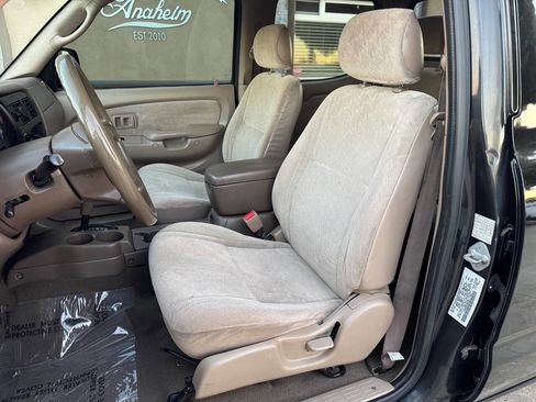 Used 2001 Toyota Tacoma PreRunner image 14