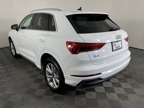 Used 2025 Audi Q3 2.0T Premium w/ Convenience Package image 6