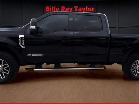 Used 2017 Ford F250 Lariat w/ Lariat Value Package image 9