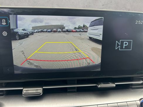 Used 2024 Hyundai Kona SEL w/ Convenience Package FWD image 32
