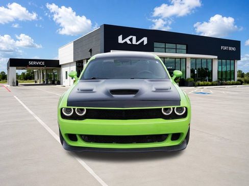Used 2023 Dodge Challenger R/T Scat Pack w/ Plus Package RWD image 2