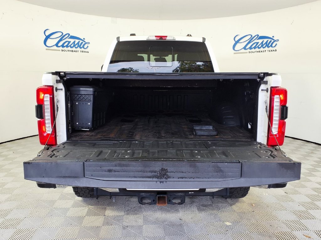 Used 2023 Ford F250 Lariat w/ Lariat Ultimate Package AWD/4WD image 8
