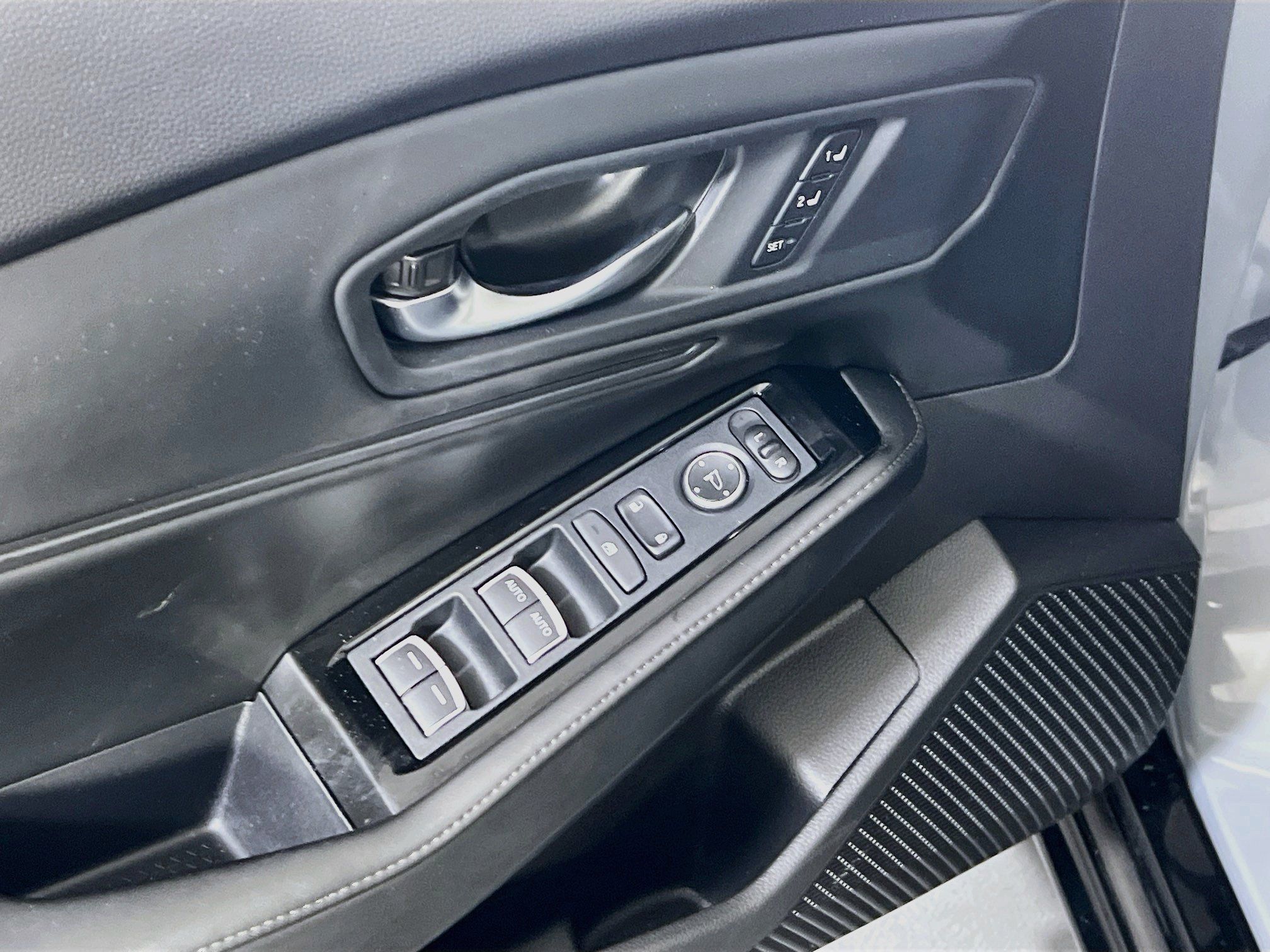 Used 2023 Honda Accord Touring image 17