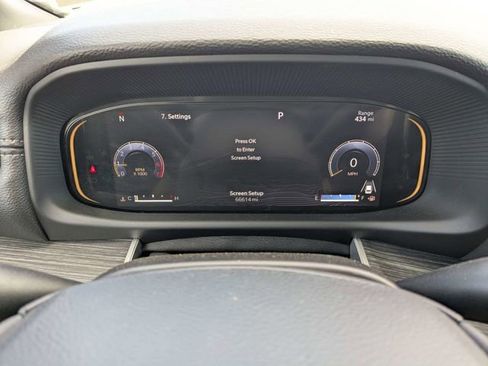 Used 2023 Jeep Wagoneer L Series III RWD image 25