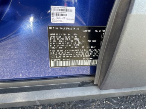 Certified 2021 Volkswagen ID.4 Pro S w/ Gradient Package image 30