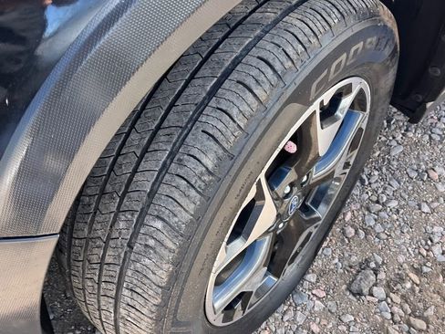 Used 2019 Subaru Crosstrek 2.0i Premium w/ Eyesight System image 24