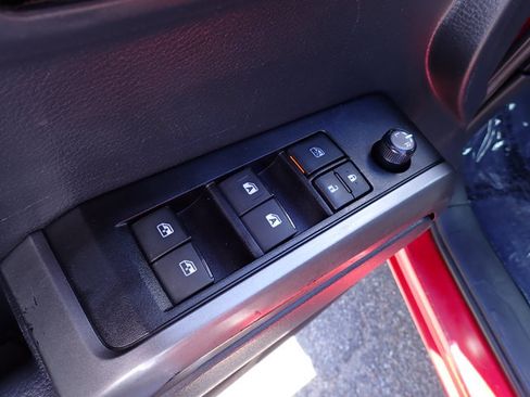 Used 2023 Toyota Tacoma TRD Off-Road AWD/4WD image 11