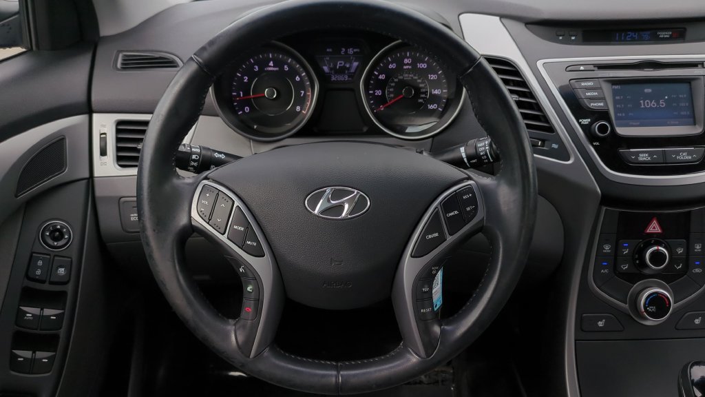 Used 2015 Hyundai Elantra Limited FWD image 11