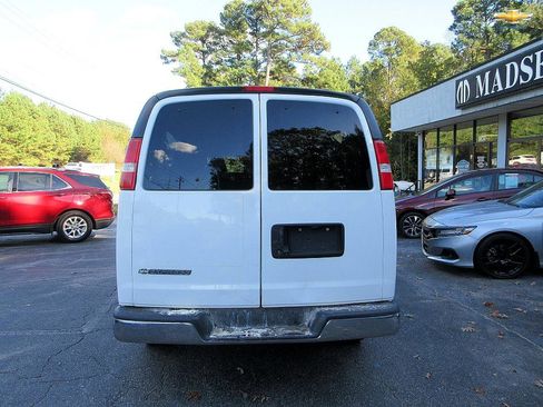 Used 2018 Chevrolet Express 3500 LT w/ LT Preferred Equipment Group image 6