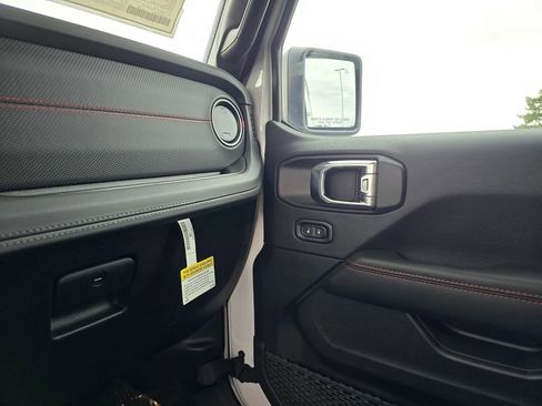New 2026 Jeep Wrangler Rubicon AWD/4WD image 27