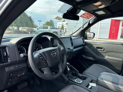 Certified 2026 Nissan Frontier SV w/ All-Weather Content Package AWD/4WD image 15