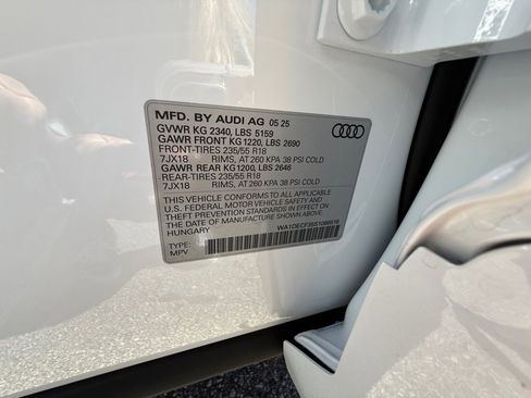 Certified 2025 Audi Q3 2.0T Premium w/ Convenience Package image 35