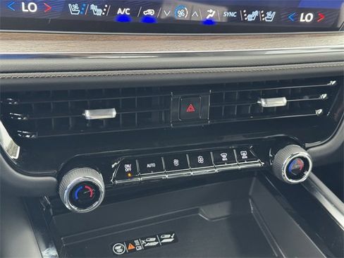 Used 2025 Chevrolet Tahoe High Country image 19