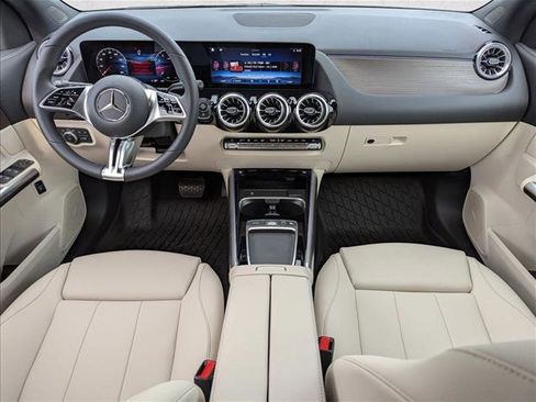 Used 2026 Mercedes-Benz GLA 250 image 14