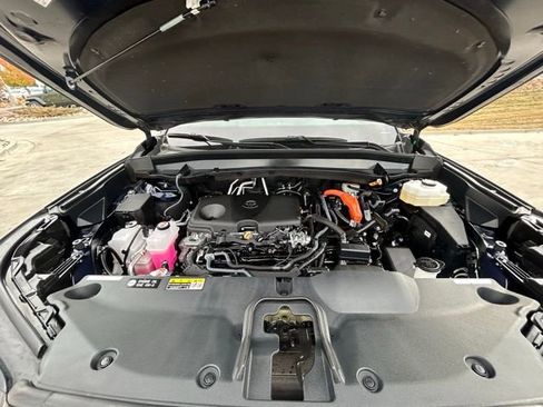 Used 2024 Toyota Grand Highlander AWD Hybrid image 31