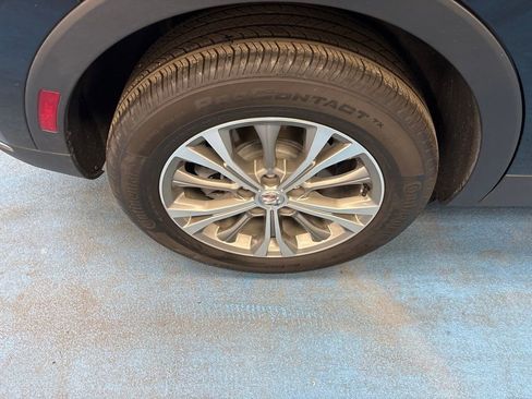 Certified 2023 Buick Envision Preferred AWD/4WD image 5