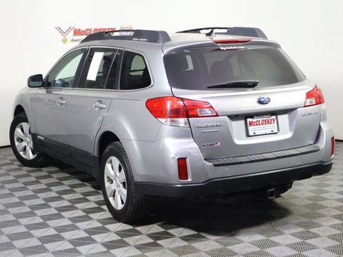 Used 2011 Subaru Outback 2.5i Limited w/ PWR Moonroof Pkg AWD/4WD image 16