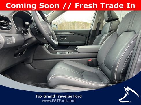 Used 2024 Honda Pilot Elite image 3