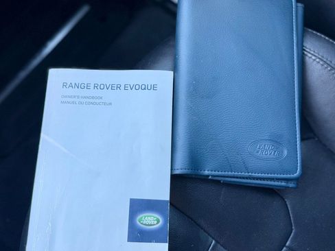 Used 2015 Land Rover Range Rover Evoque Pure Plus image 12
