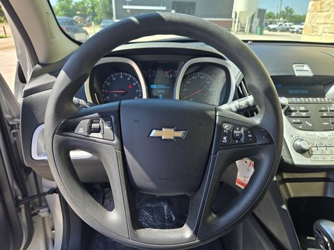Used 2013 Chevrolet Equinox LS FWD image 12