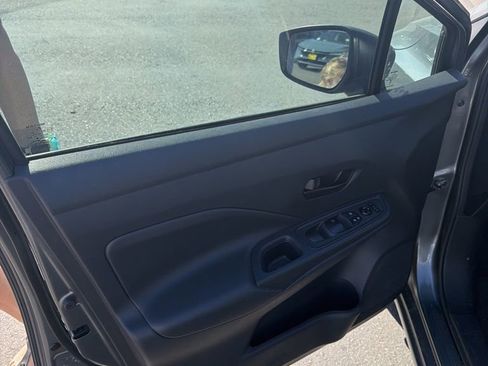 Used 2025 Nissan Versa S w/ Trunk Package image 9