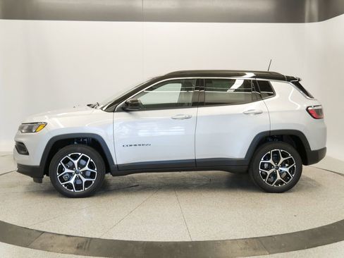 New 2025 Jeep Compass Limited image 16
