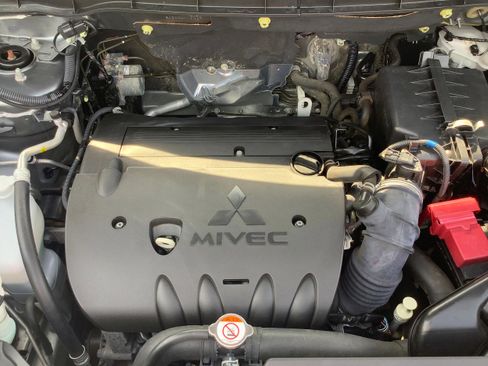 Used 2021 Mitsubishi Outlander Sport SE image 9