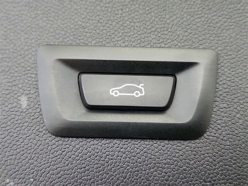 Used 2024 BMW iX xDrive50 image 33