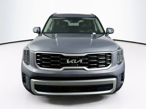 Used 2025 Kia Telluride S AWD/4WD image 2