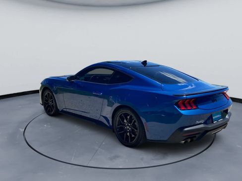 Used 2024 Ford Mustang GT RWD image 5