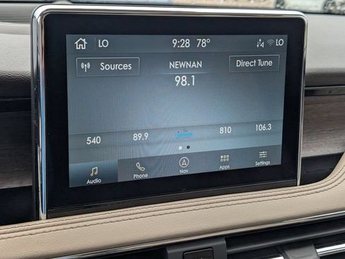 Used 2022 Lincoln Corsair Reserve w/ Elements Package FWD image 24