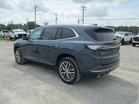 New 2026 Buick Enclave Avenir w/ Super Cruise Package image 10