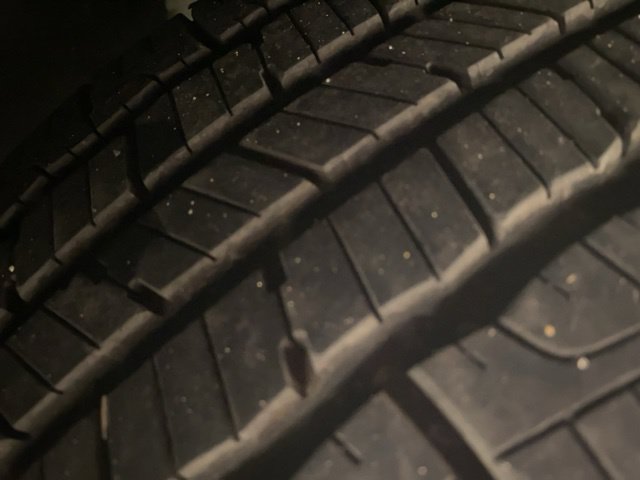 Used 2017 Buick Envision Essence FWD image 17