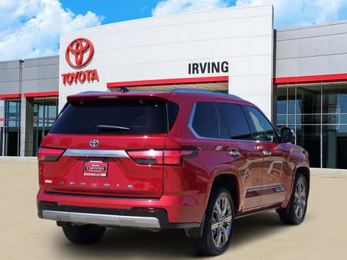 Used 2023 Toyota Sequoia Capstone AWD/4WD image 4