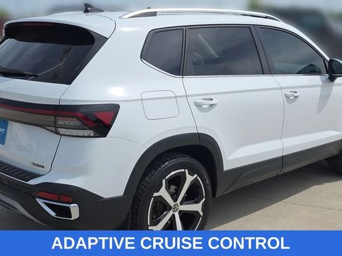 Used 2025 Volkswagen Taos SEL AWD/4WD image 5